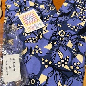 LuLaRoe Purple and Cream Floral Leggings